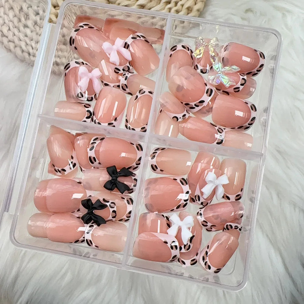 24/96pcs Nude Leopard French Bowknot False Nails Short Round Square Press On Nails Y2K Cute Leopard Bow Actylic Fake Nails Tips