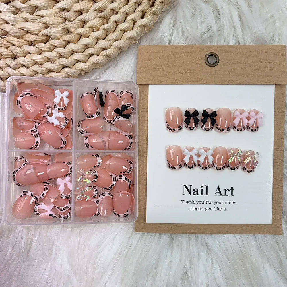 24/96pcs Nude Leopard French Bowknot False Nails Short Round Square Press On Nails Y2K Cute Leopard Bow Actylic Fake Nails Tips