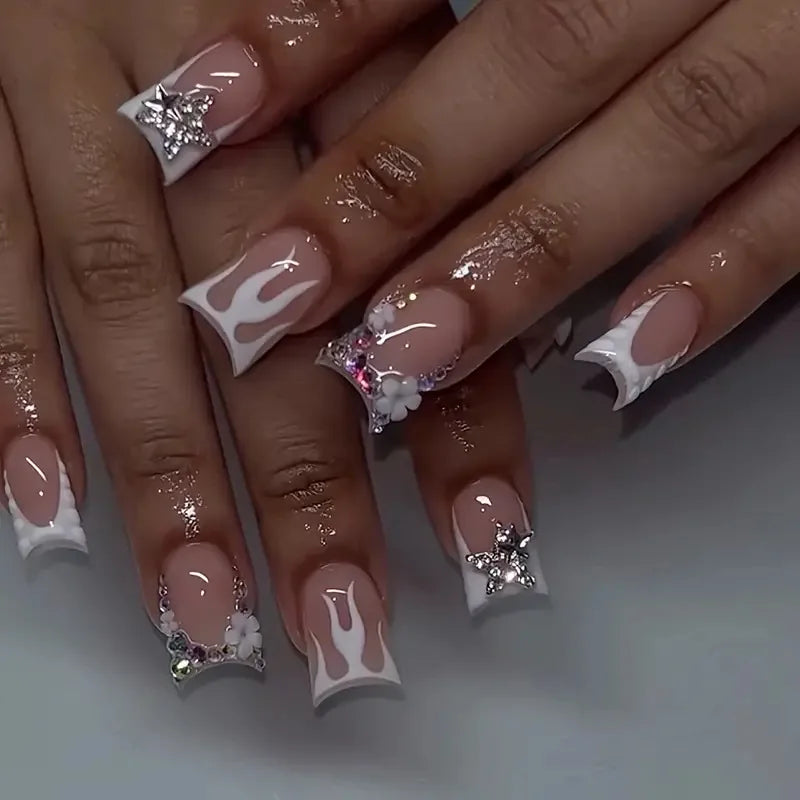 24pcs Duckbill shaped French Press on Nails Spice Girls Crocodile Print False Nails Full Cover Wearable Short Square Fake Nails